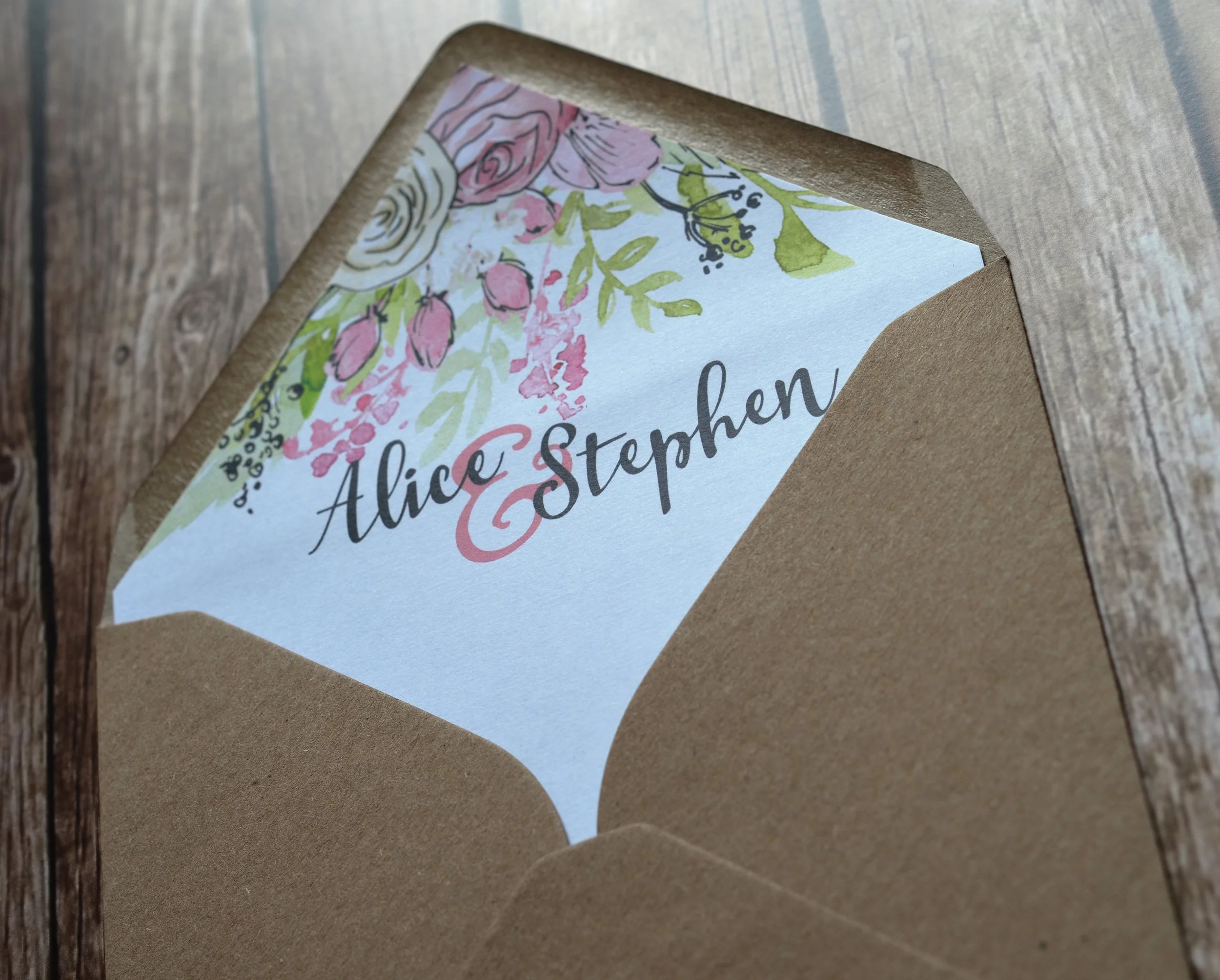 Bespoke kraft envelope with floral liner