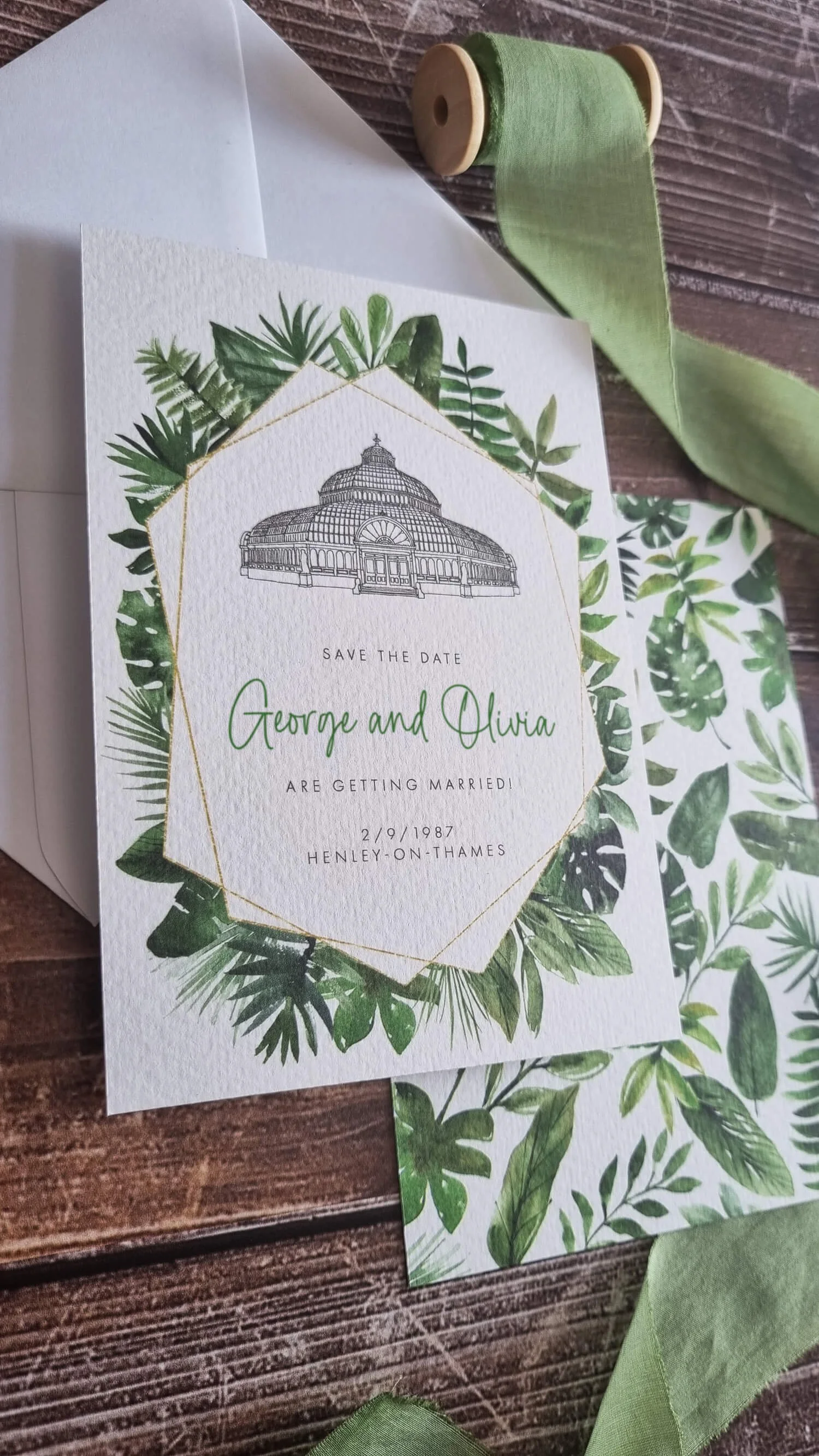 Tropical Palms Save the Dates